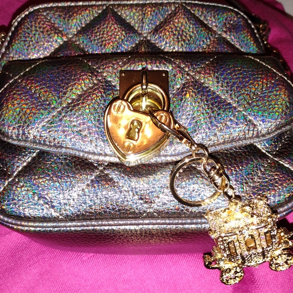 Juicy Couture 2 EUC crossbody Purse ๐/Wristlet ๐ - Picture 3 of 16